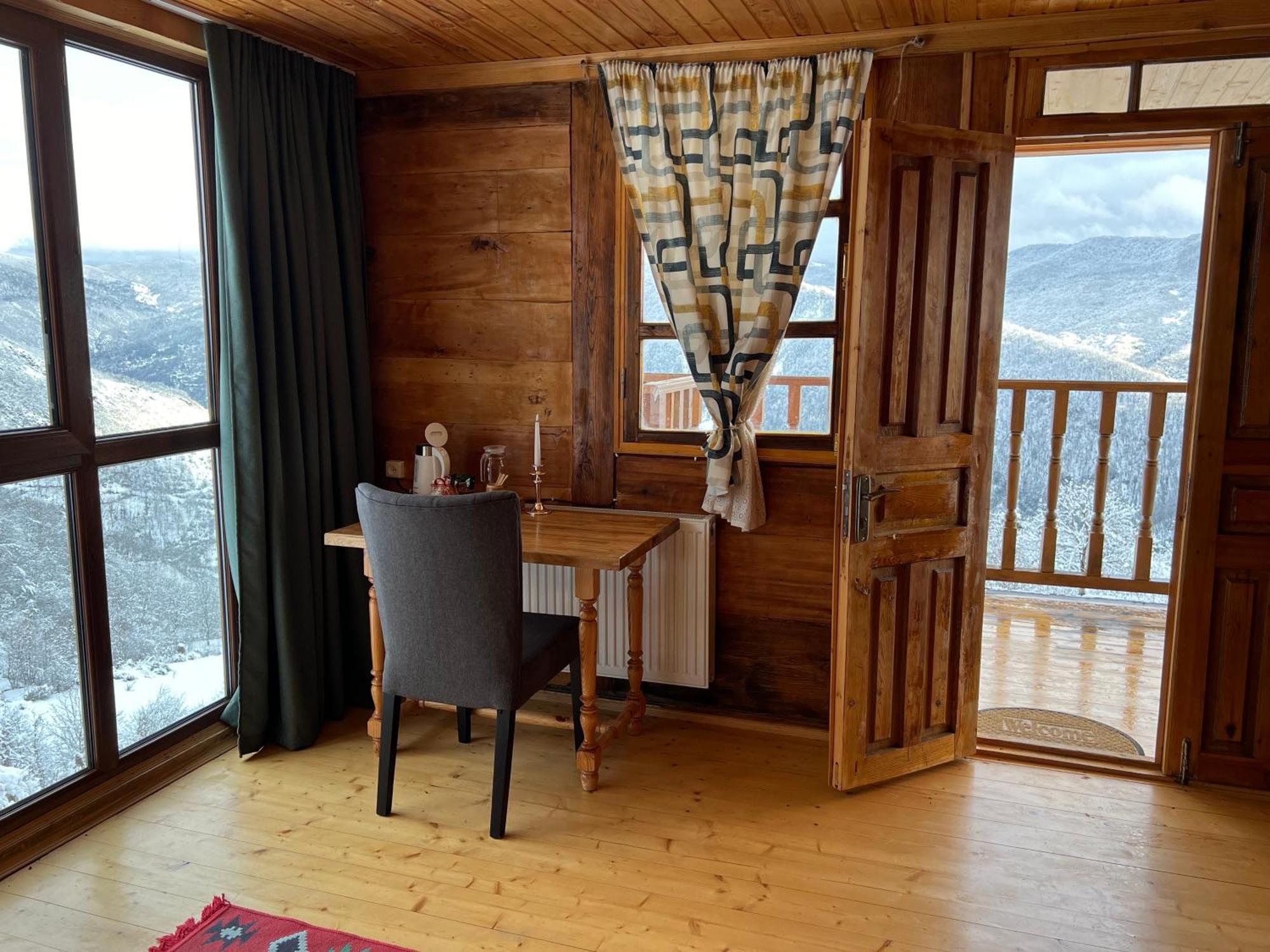 Gentry House Hotel Ambrolauri Eksteriør billede